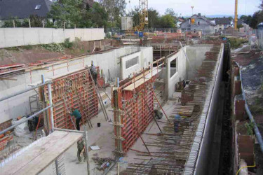 Bau von Regenrückhaltebecken in Stahlbetonbauweise