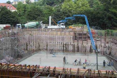 Bau von Regenrückhaltebecken in Stahlbetonbauweise