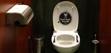 Dont Feed The Rat_Toilettenaufkleber.JPG
