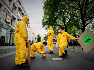 Guerillaaktion KW Schablone in Progress_Ready.jpg