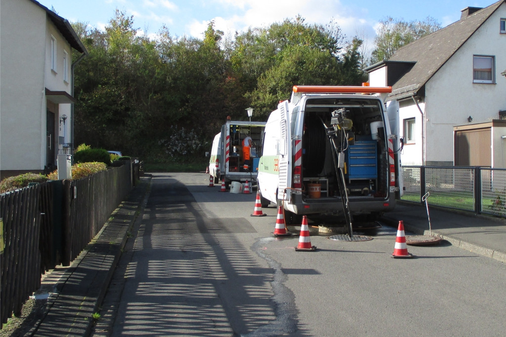 Sanierungsfahrzeuge Kanalroboter